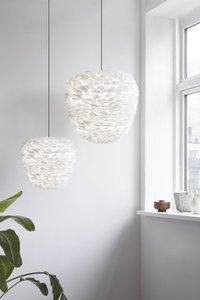 Závěsná lampa UMAGE Aluvia Eos Evia Medium Ø 40 s peřím small 3