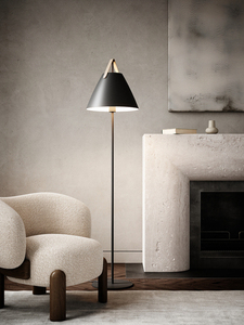 Řemínková stojací lampa Black Nordlux small 2