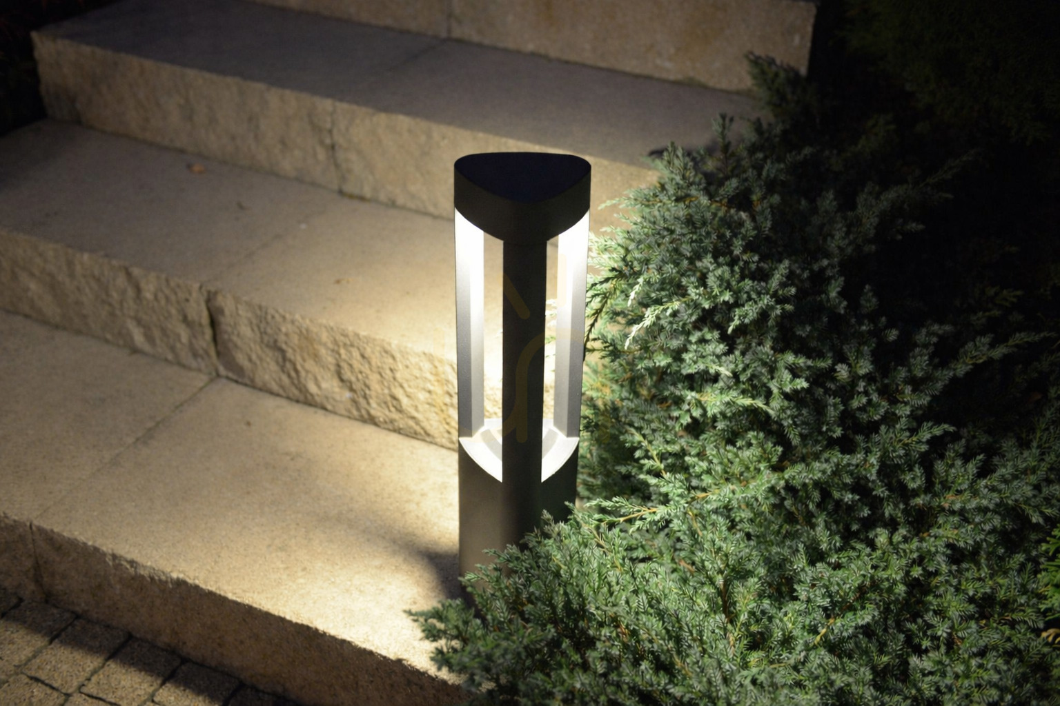 Náhled Venkovní sloupkové svítidlo SU-MA FAN GL 11201 LED tmavě šedé 30 cm Venkovní sloupkové svítidlo SU-MA FAN GL 11201 LED tmavě šedé 30 cm