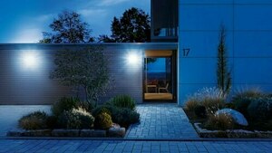 Stříbrný reflektor s čidlem STEINEL XLED home 2 S 13,7 W 1550 lm 3000 K IP44 small 1