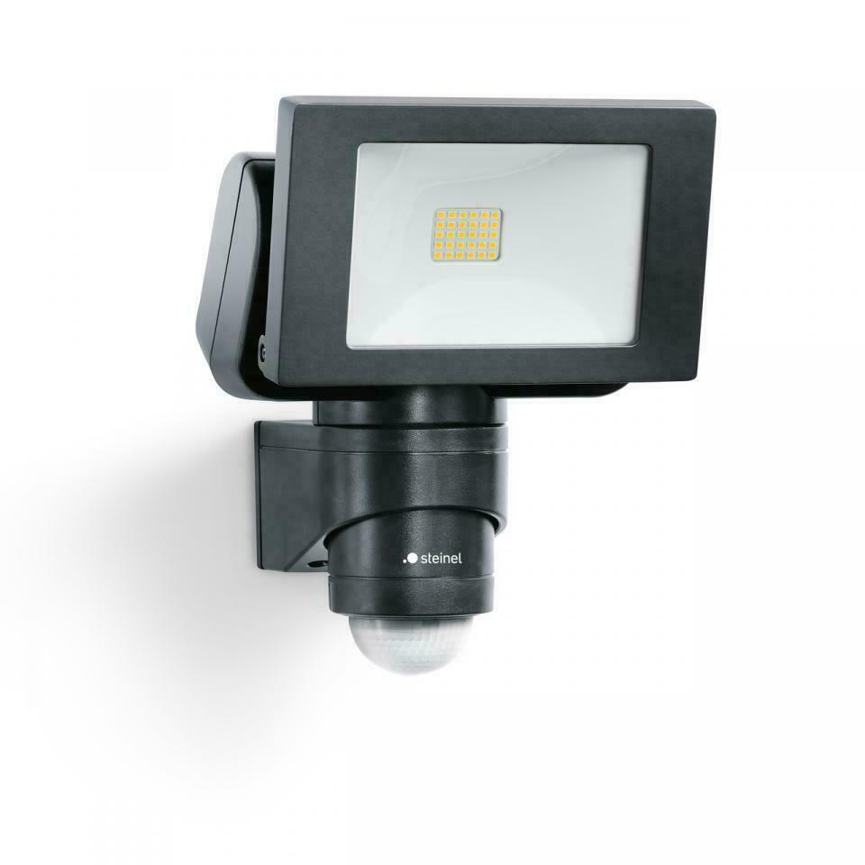 Kontrola LED reflektor 14,7W LS 150 LED černý LED reflektor 14,7W LS 150 LED černý