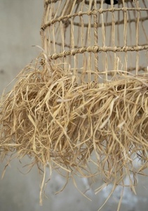 Přívěsek BAZAR BIZAR Casita přírodní L Grass Collection, tráva Mendong small 7