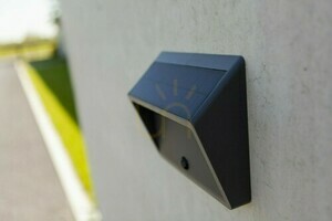 Venkovní nástěnné svítidlo Lutec Linko Solar LED 11,5 W šedé 6912301335 small 3