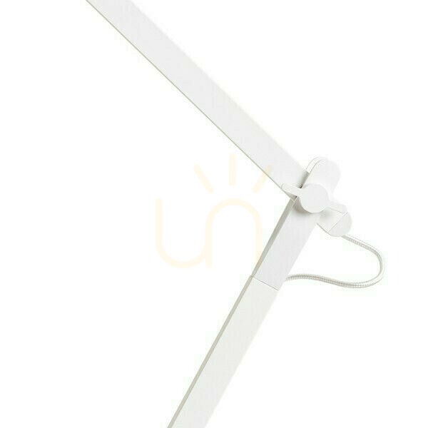 Zobrazit Ema Dimm Stolní lampa bílá 230 V Led 10 W 100° 3000 K Ema Dimm Stolní lampa bílá 230 V Led 10 W 100° 3000 K