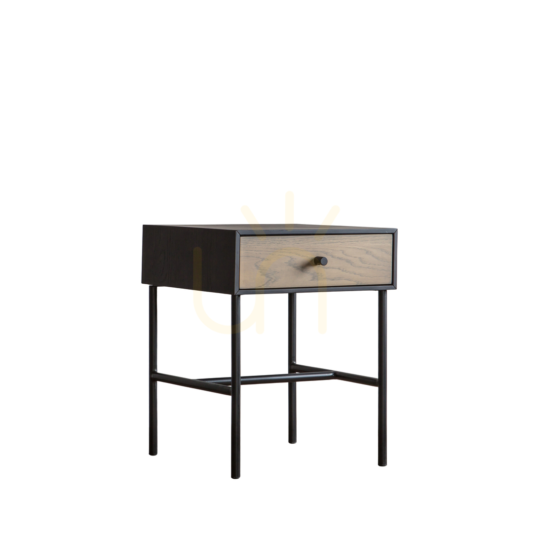 Kontrola Noční stolek Carbury s 1 zásuvkou černý/přírodní 40 × 40 × 50 cm Gallery Direct Noční stolek Carbury s 1 zásuvkou černý/přírodní 40 × 40 × 50 cm Gallery Direct