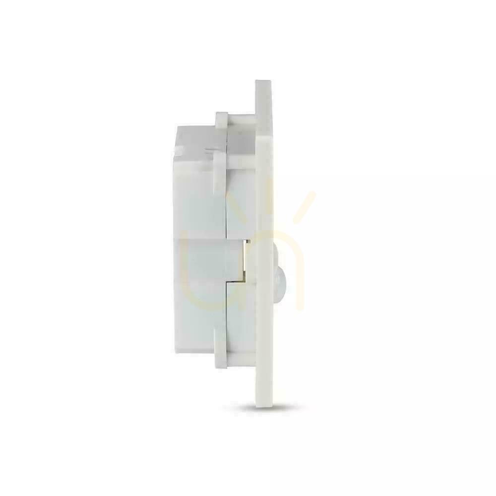 Zobrazit Schodišťové svítidlo 3W LED V-TAC White Motion Sensor 230V VT-8035 4000K 100lm Schodišťové svítidlo 3W LED V-TAC White Motion Sensor 230V VT-8035 4000K 100lm