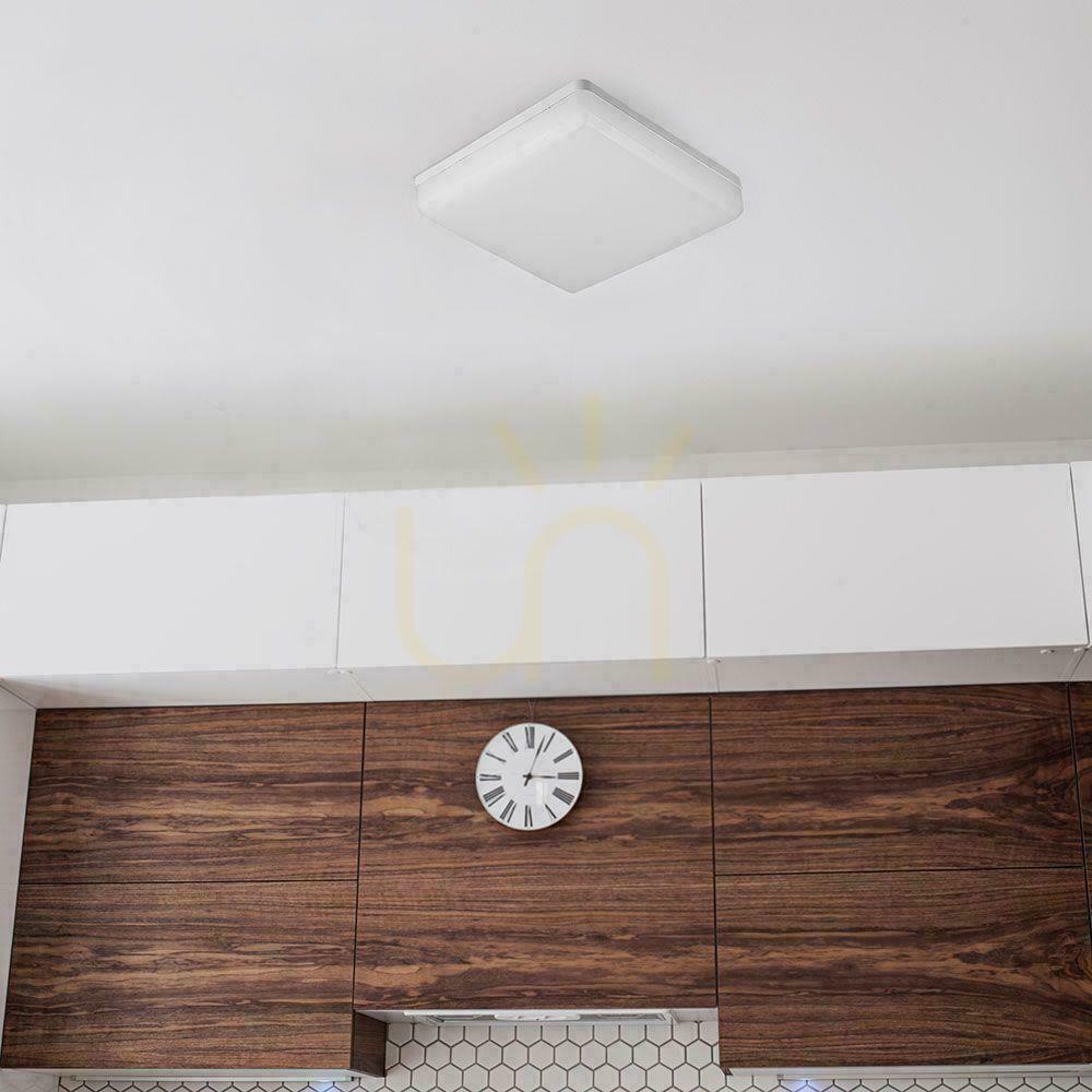 Pohled Povrchový plafón Square V-TAC 15W LED SAMSUNG CHIP IP44 100Lm/W VT-8033SQ 6400K 1500lm Záruka 3 roky Povrchový plafón Square V-TAC 15W LED SAMSUNG CHIP IP44 100Lm/W VT-8033SQ 6400K 1500lm Záruka 3 roky