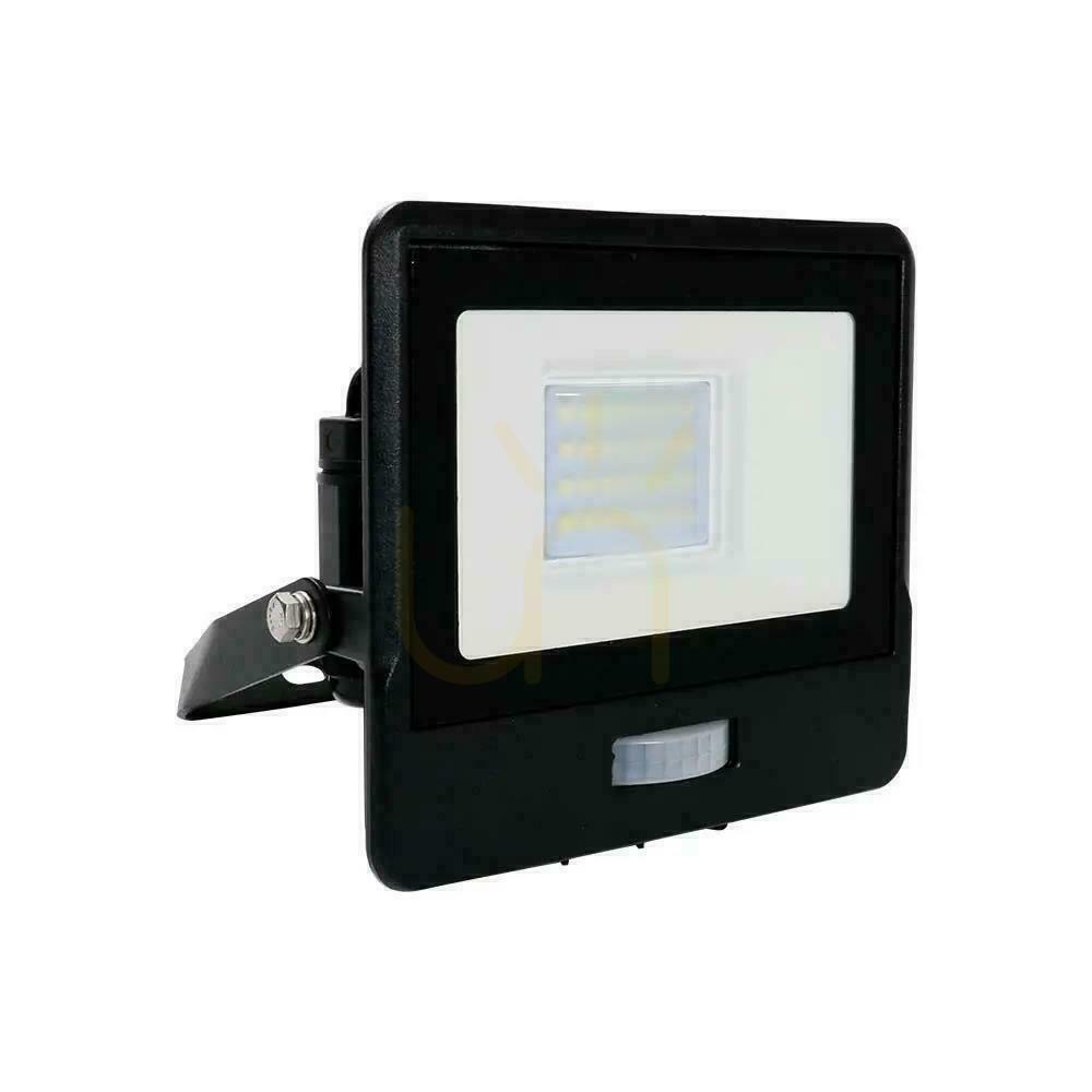 Kontrola V-TAC 20W LED projektor SAMSUNG CHIP Motion Sensor Black s MUFa VT-128S 6500K 1510lm 5 let záruka V-TAC 20W LED projektor SAMSUNG CHIP Motion Sensor Black s MUFa VT-128S 6500K 1510lm 5 let záruka