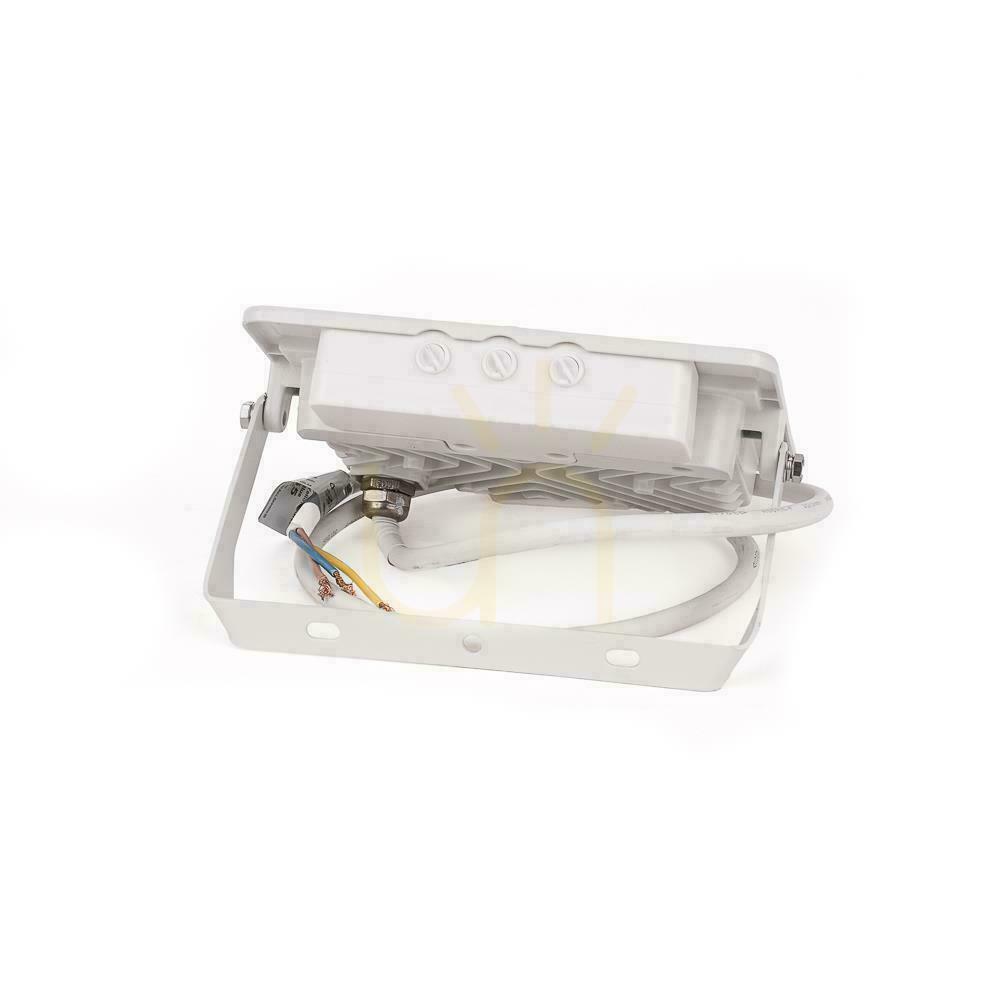 Náhled V-TAC LED projektor 30W SAMSUNG CHIP Senzor pohybu Bílý kabel 1M VT-138S-1 6400K 2340lm Záruka 5 let V-TAC LED projektor 30W SAMSUNG CHIP Senzor pohybu Bílý kabel 1M VT-138S-1 6400K 2340lm Záruka 5 let