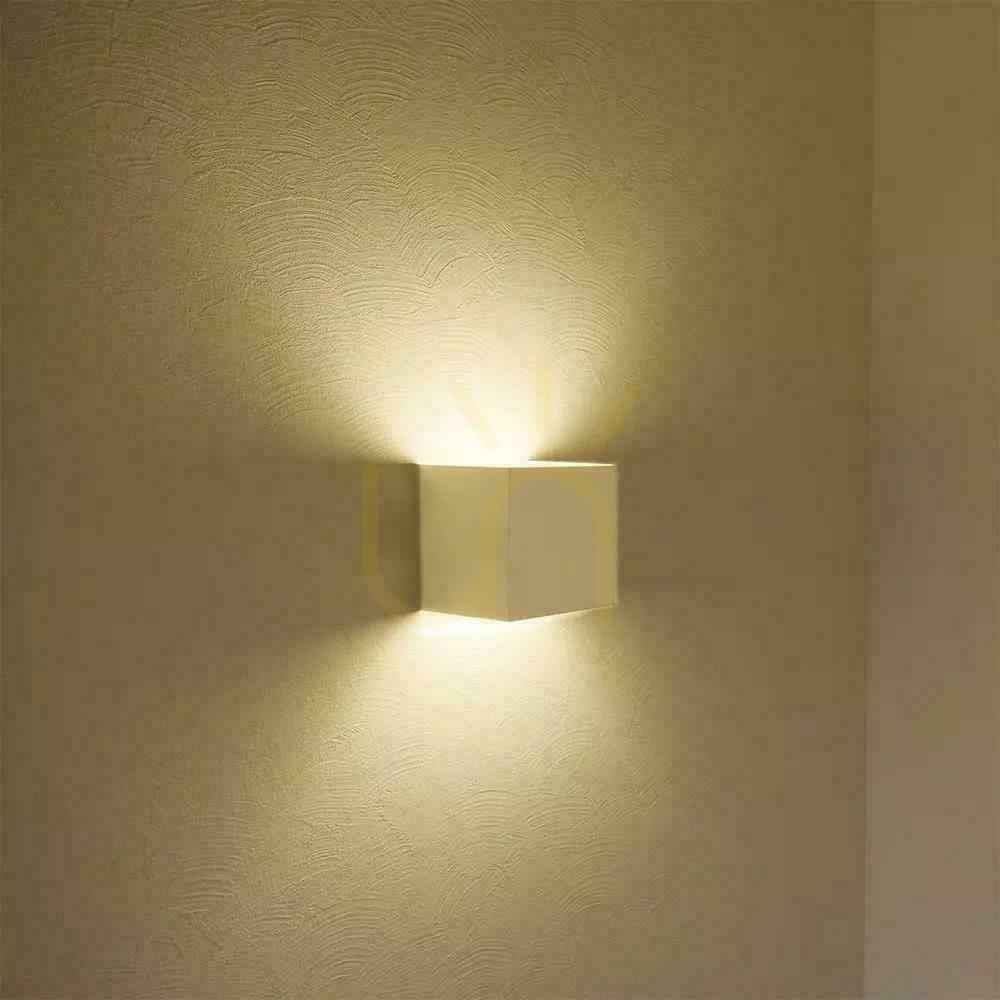 Zobrazit V-TAC 11W LED nástěnné svítidlo s nastavitelným čipem BRIDGELUX White Square IP65 VT-759-12-W 3000K 1360lm V-TAC 11W LED nástěnné svítidlo s nastavitelným čipem BRIDGELUX White Square IP65 VT-759-12-W 3000K 1360lm