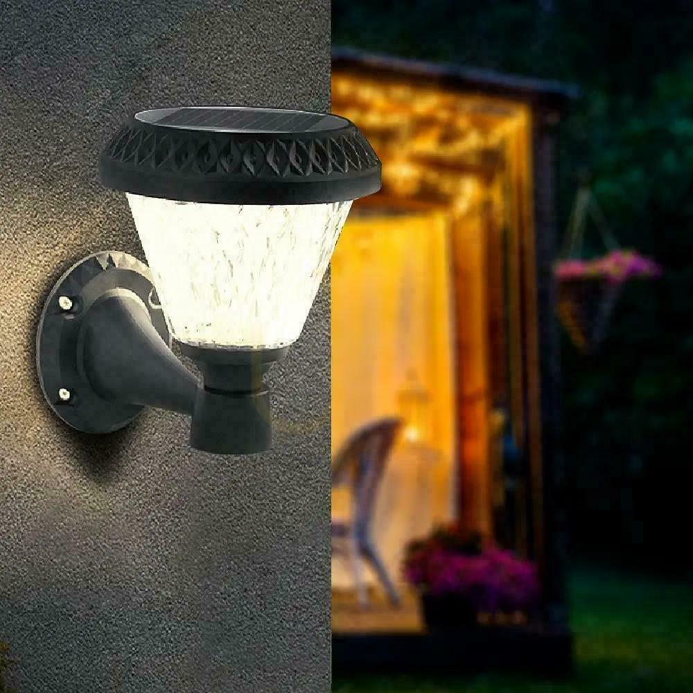 Zobrazit V-TAC Solární zahradní nástěnná lampa s dálkovým ovládáním 3v1 IP44 černá kulatá VT-969 3000K-4000K-6400K 75 Záruka 3 roky V-TAC Solární zahradní nástěnná lampa s dálkovým ovládáním 3v1 IP44 černá kulatá VT-969 3000K-4000K-6400K 75 Záruka 3 roky