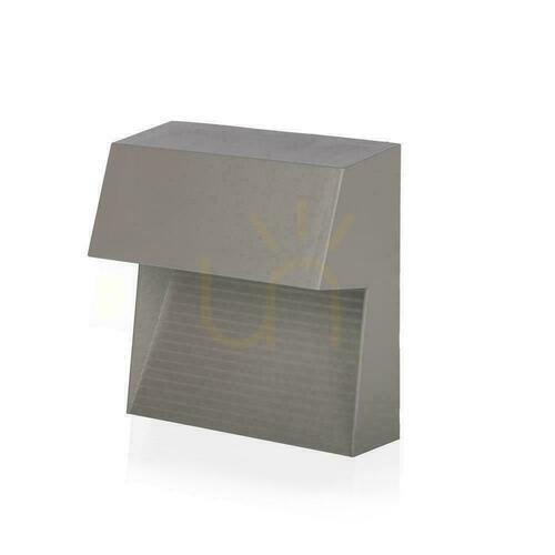 Kontrola 3W LED V-TAC Grey Square IP65 VT-1172-G 4000K 210lm Fasádní nástěnné svítidlo.