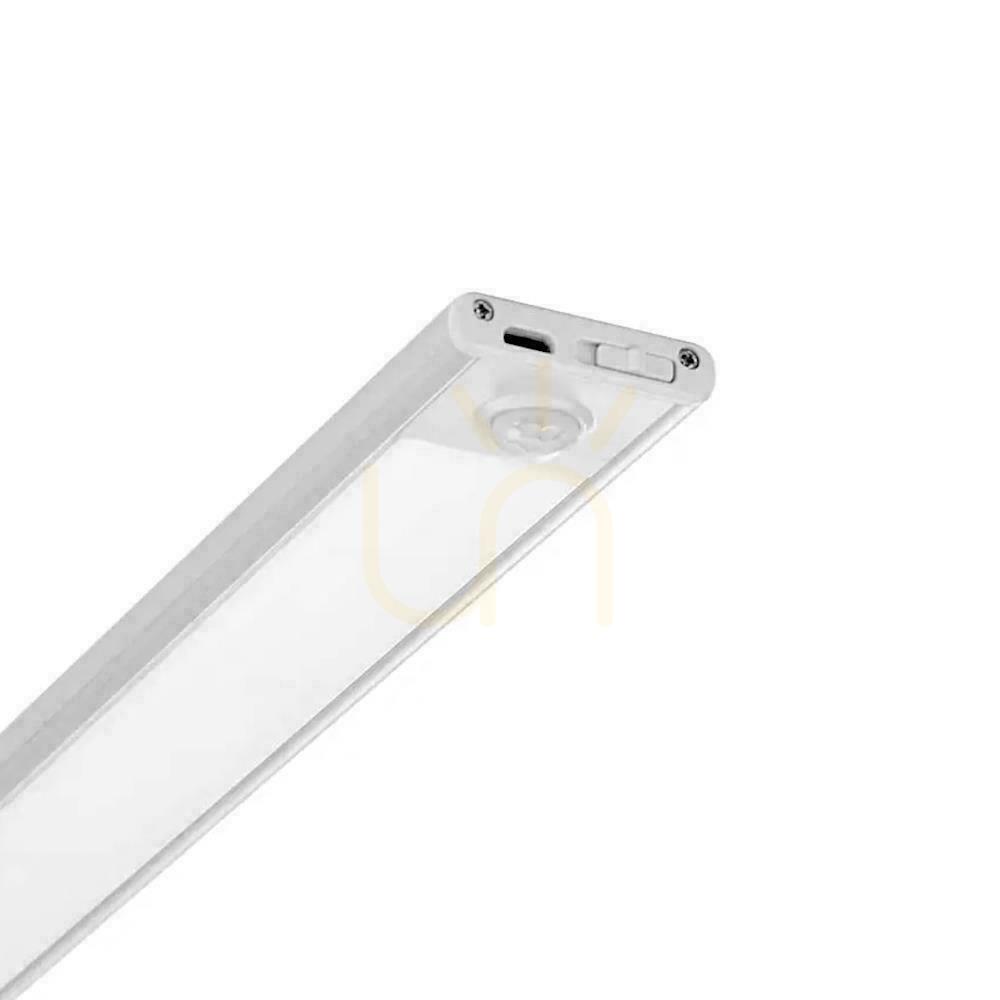 Kontrola V-TAC 2,5W LED svítidlo pod skříňku Stříbrné Senzor pohybu Nabíjení přes USB 60cm VT-8143 4000K 260lm V-TAC 2,5W LED svítidlo pod skříňku Stříbrné Senzor pohybu Nabíjení přes USB 60cm VT-8143 4000K 260lm