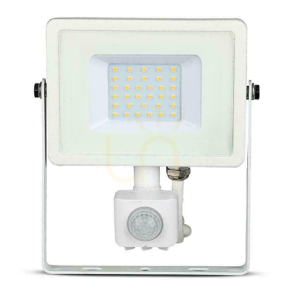Kontrola V-TAC 30W SAMSUNG CHIP LED projektor Senzor pohybu s funkcí vypnutí Bílá VT-30-S-W 3000K 2400lm 5 let záruka V-TAC 30W SAMSUNG CHIP LED projektor Senzor pohybu s funkcí vypnutí Bílá VT-30-S-W 3000K 2400lm 5 let záruka