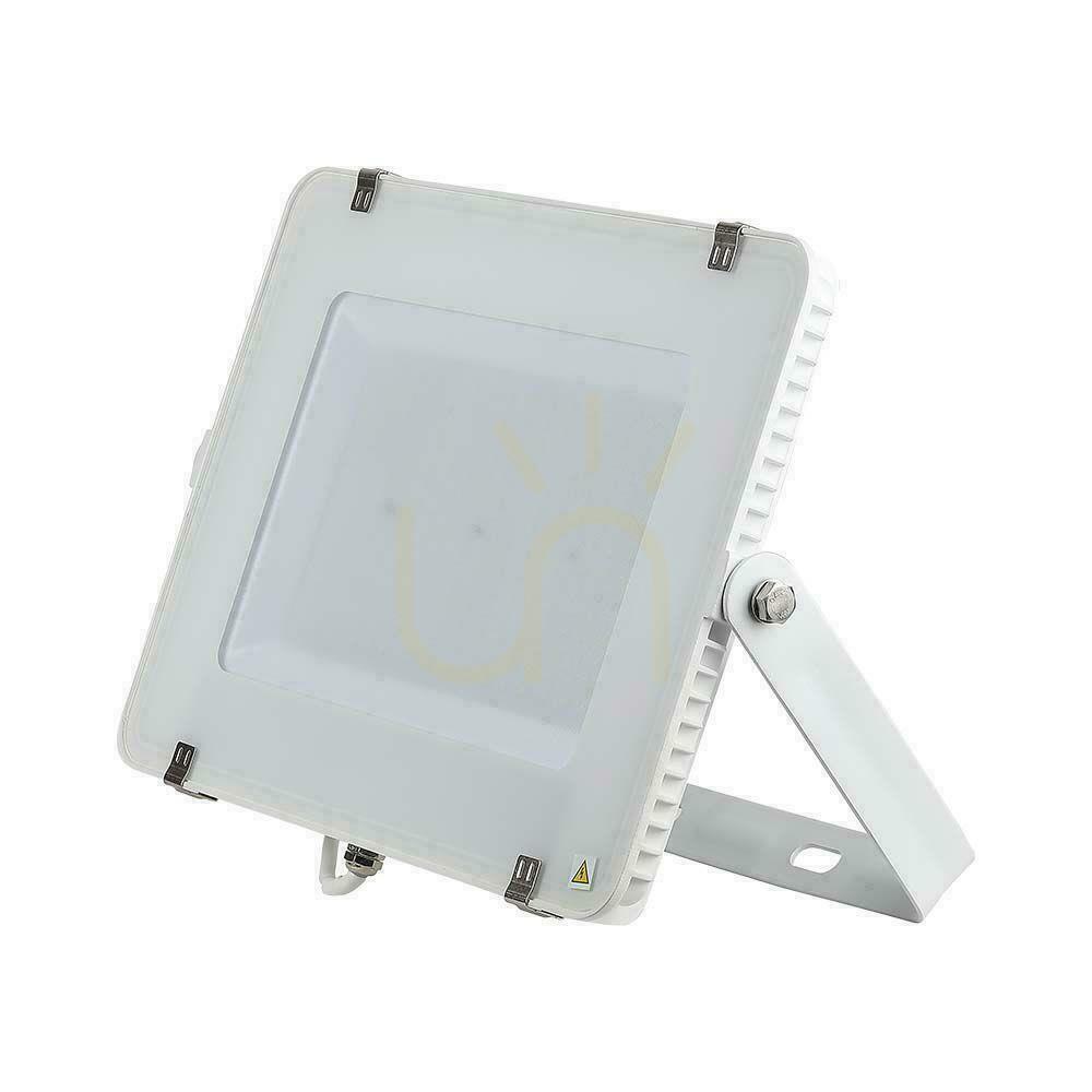Kontrola V-TAC 200W SAMSUNG CHIP White VT-200 6500K 16500lm LED projektor 5 let záruka V-TAC 200W SAMSUNG CHIP White VT-200 6500K 16500lm LED projektor 5 let záruka