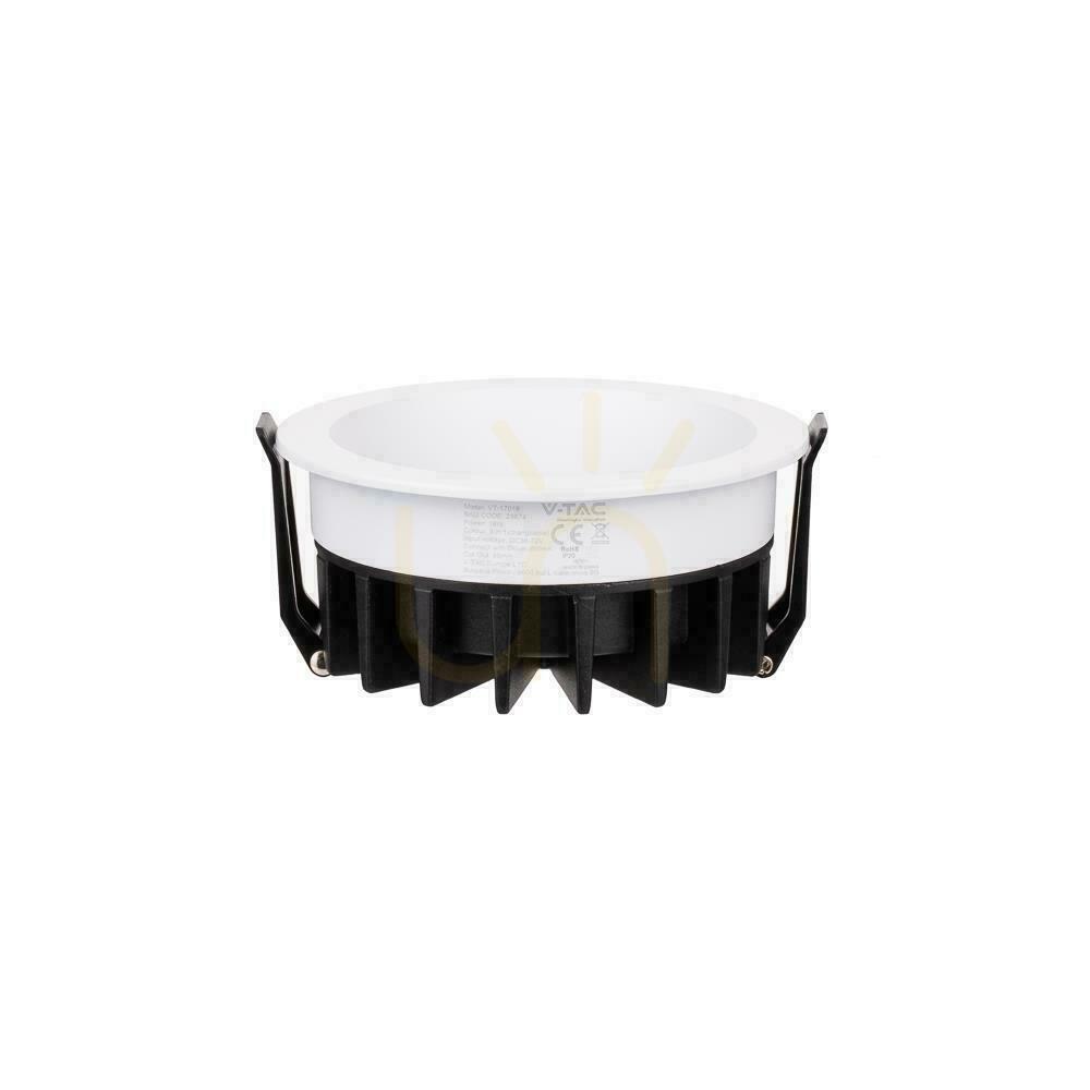Pohled V-TAC LED Downlight 24W BRIDGELUX CHIP CCT White Raster Anti-glare Honeycomb VT-17024 3000K-4000K-6400K 2540lm svítidlo. V-TAC LED Downlight 24W BRIDGELUX CHIP CCT White Raster Anti-glare Honeycomb VT-17024 3000K-4000K-6400K 2540lm svítidlo.