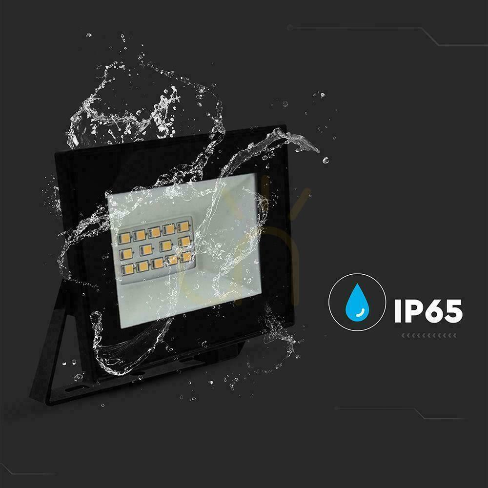 Pohled V-TAC LED projektor 10W LED SMD 4000K černý VT-44012 4000K 730lm. V-TAC LED projektor 10W LED SMD 4000K černý VT-44012 4000K 730lm.