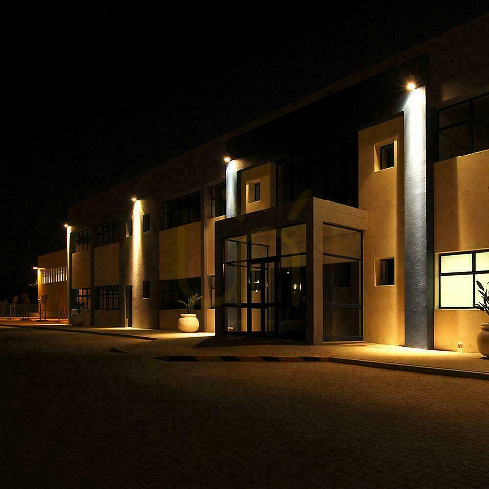 Zobrazit V-TAC LED projektor 10W LED SMD 4000K černý VT-44012 4000K 730lm. V-TAC LED projektor 10W LED SMD 4000K černý VT-44012 4000K 730lm.