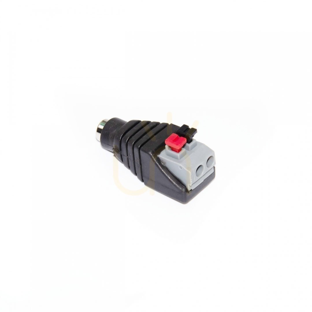 Kontrola Zásuvka DC s adaptérem pro rychlé připojení Zásuvka DC s adaptérem pro rychlé připojení