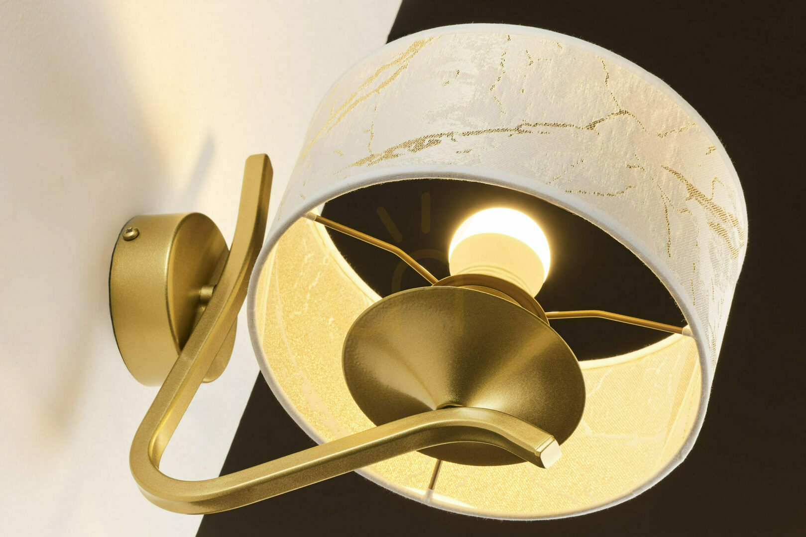 Kontrola Nástěnné svítidlo KASZMIR Gold 1xE27/15W Nástěnné svítidlo KASZMIR Gold 1xE27/15W