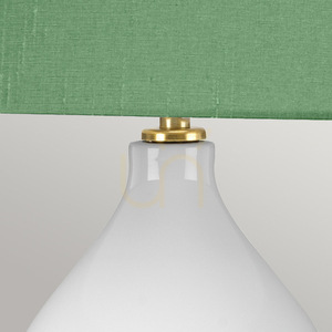 Stolní lampa Isla - 1 světelný zdroj - bílá / staromosaz Elstead 2 Stolní lampa Isla - 1 světelný zdroj - bílá / staromosaz Elstead small 2