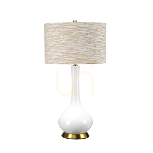 Stolní lampa Milo - 1 světelný zdroj - bílá / staromosaz Elstead small 0