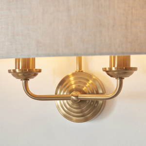 Nástěnné svítidlo Endon Highclere ve staromosazném provedení, 2 × E14, přírodní len small 3