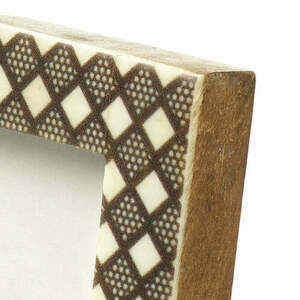 Fotorámeček BAZAR BIZAR Diamond Cut bílo-hnědý 5 × 7 cm small 1