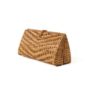 Přírodní ratanová clutch kabelka BAZAR BIZAR The Clutch-a-lot 28 cm small 8