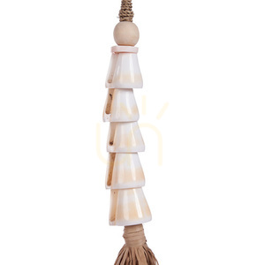 Přírodní bílý střapec z mušlí Cone Shell 75 cm small 7