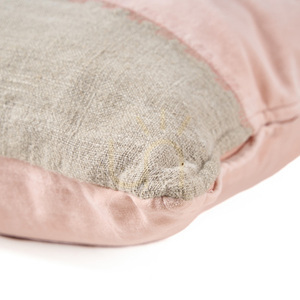 Povlak na polštář BAZAR BIZAR The Velvet Divorce Natural Pink 30 × 50 cm 2 Povlak na polštář BAZAR BIZAR The Velvet Divorce Natural Pink 30 × 50 cm small 2