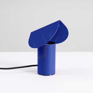 BISCUIT ultramarínová LED stolní lampa 3000K small 1