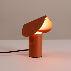 BISCUIT okrově červená LED stolní lampa 3000K small 2