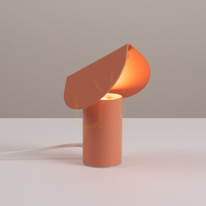 BISCUIT broskvová LED stolní lampa 3000K small 2
