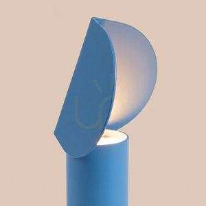 BISCUIT modrá LED stolní lampa 3000K small 4