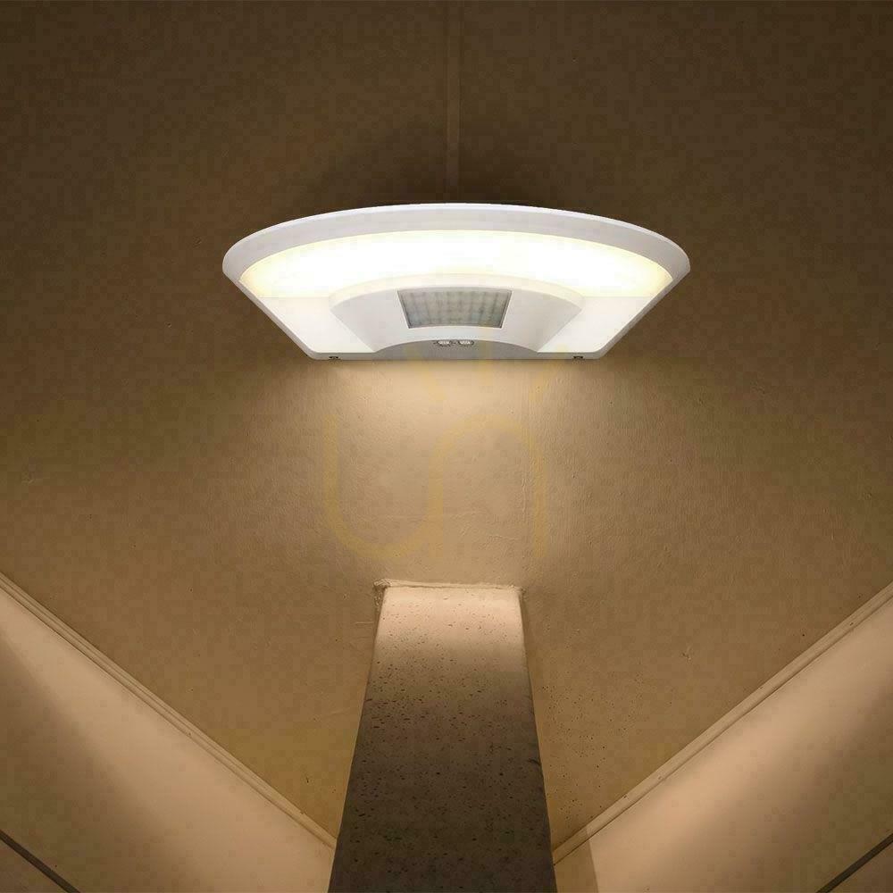 Náhled Stropní LED svítidlo V-TAC 10 W s čipem CREE, snímačem pohybu, bílé, IP54, VT-81005, 4000 K, 1060 lm, 6letá záruka Stropní LED svítidlo V-TAC 10 W s čipem CREE, snímačem pohybu, bílé, IP54, VT-81005, 4000 K, 1060 lm, 6letá záruka