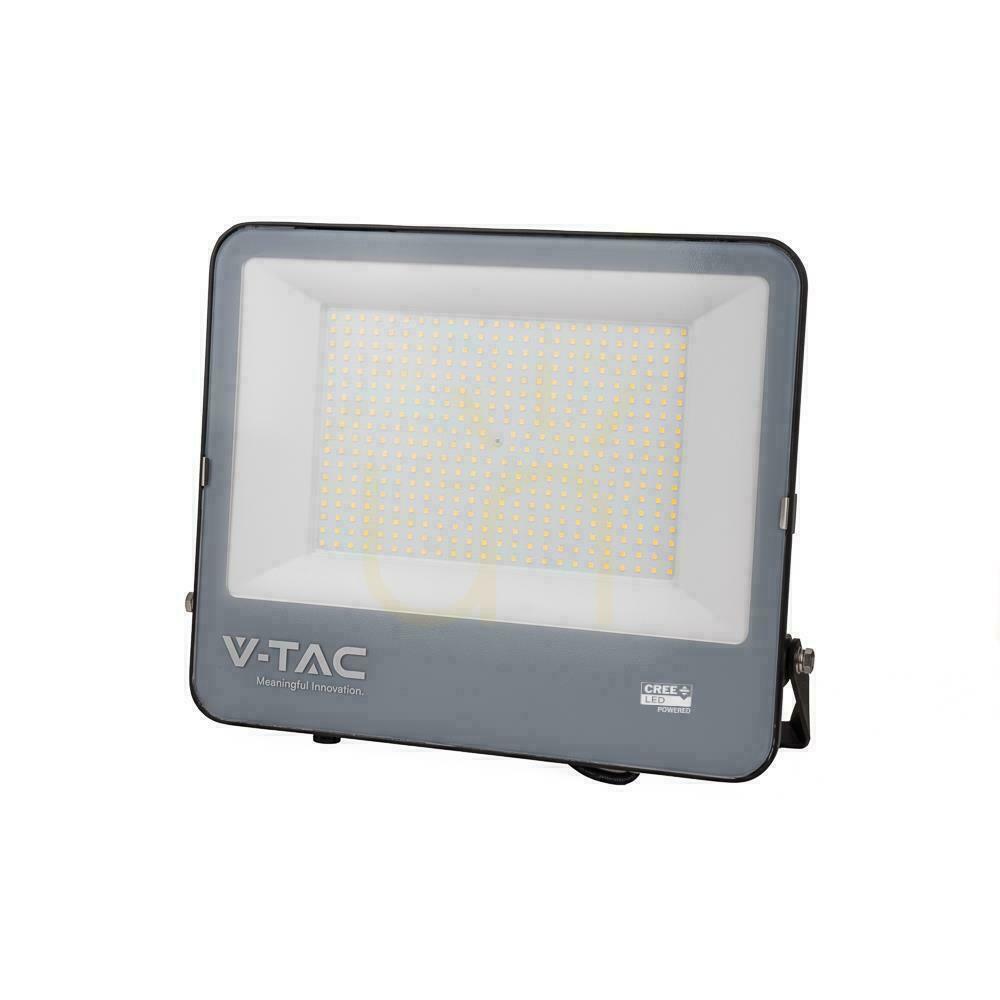 Kontrola LED reflektor V-TAC s čipem CREE, 200 W, 185 lm/W, černý, VT-44205, 6500 K, 37 000 lm, 6letá záruka LED reflektor V-TAC s čipem CREE, 200 W, 185 lm/W, černý, VT-44205, 6500 K, 37 000 lm, 6letá záruka