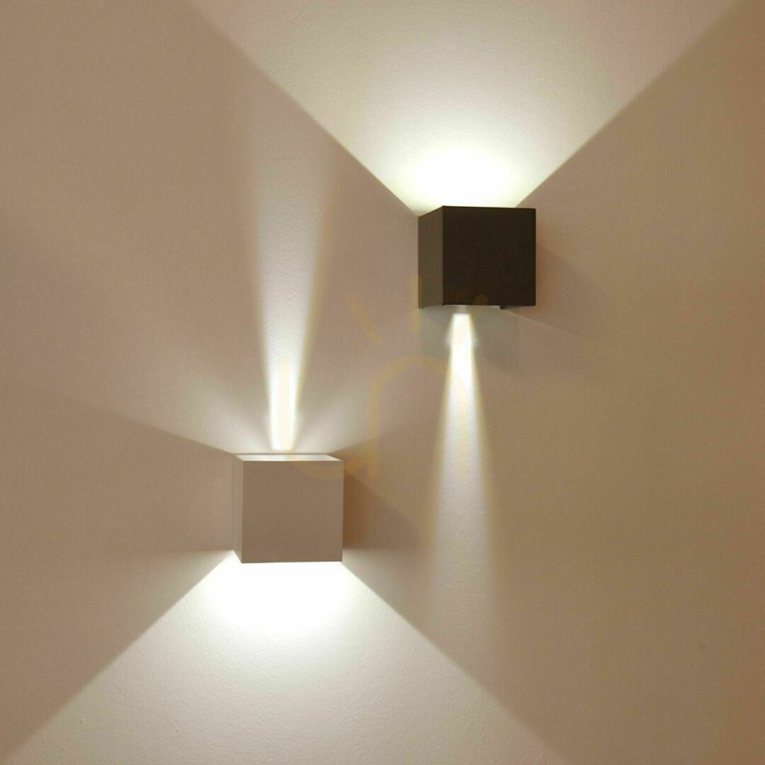 Zobrazit LED nástěnné svítidlo s.luce Ixa bílé 10 cm IP44, 2×3 W, 3000 K LED nástěnné svítidlo s.luce Ixa bílé 10 cm IP44, 2×3 W, 3000 K