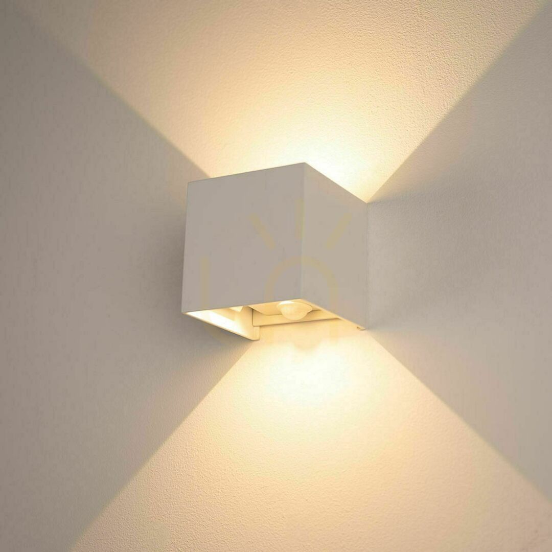 Pohled Nástěnné LED svítidlo s pohybovým čidlem s.luce Ixa bílá 10 cm 11 W IP44 Nástěnné LED svítidlo s pohybovým čidlem s.luce Ixa bílá 10 cm 11 W IP44