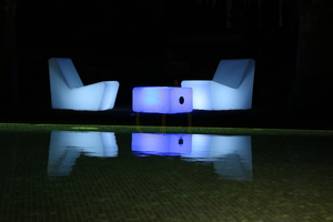 TARIDA SIT 3159 Bílá zahradní židle s 1 LED světlem 4 TARIDA SIT 3159 Bílá zahradní židle s 1 LED světlem small 4