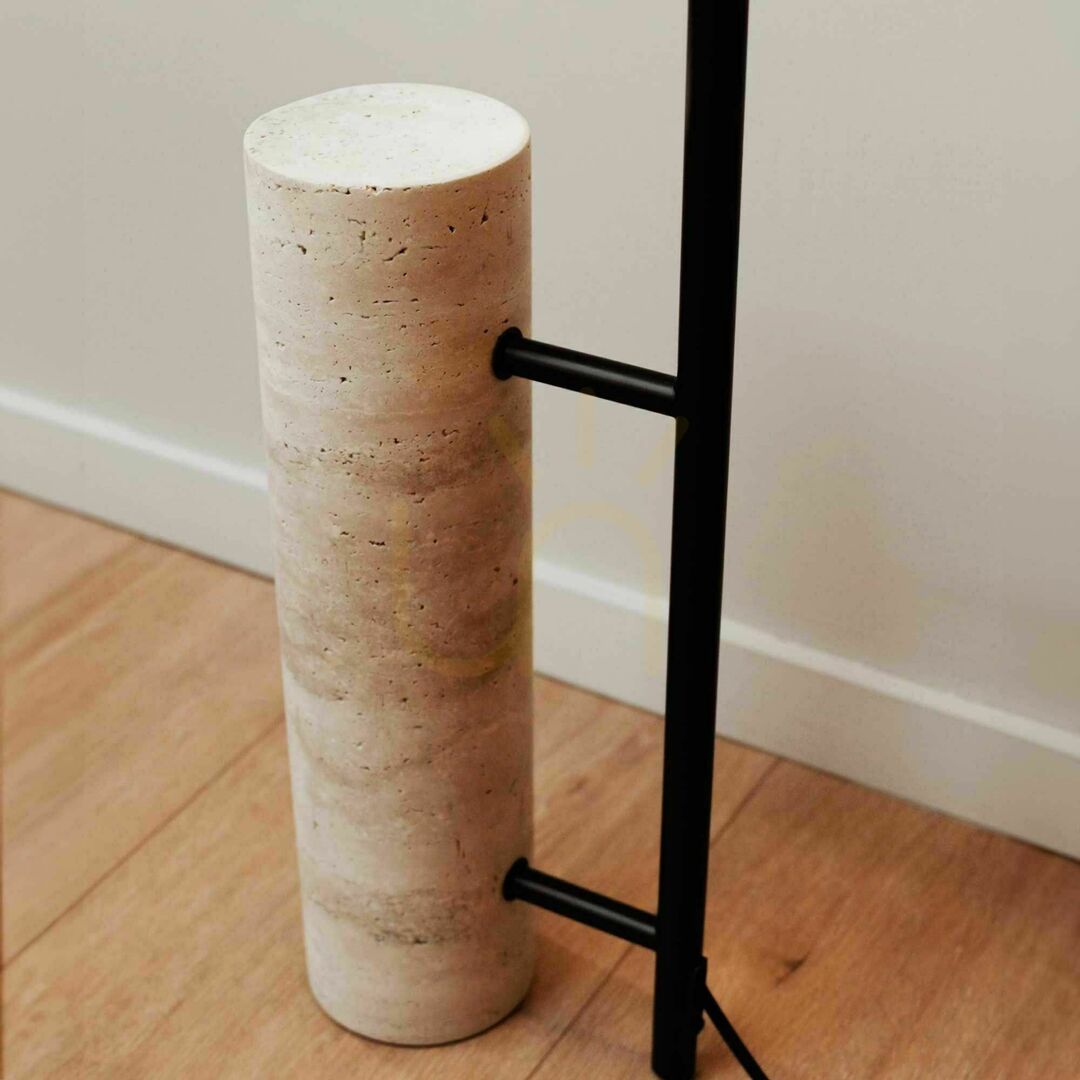 Pohled Stojací lampa s.luce Velo, travertin a kouřové sklo, 187 cm, E27 Stojací lampa s.luce Velo, travertin a kouřové sklo, 187 cm, E27