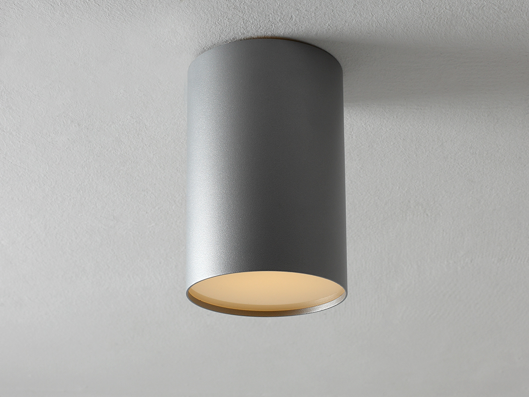 Kontrola Stropní lampa U-LITE L - stříbrná Stropní lampa U-LITE L - stříbrná