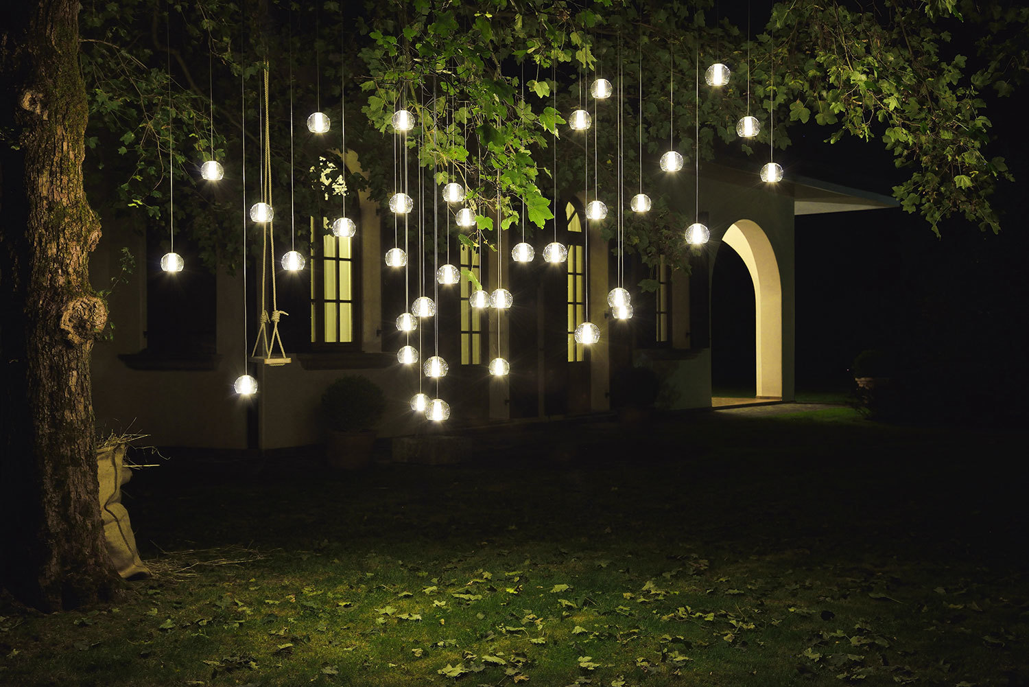 Zobrazit Závěsná lampa Fabbian Multispot F32 90x15cm - 20 - F32 A29 00 Závěsná lampa Fabbian Multispot F32 90x15cm - 20 - F32 A29 00