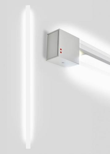 Kontrola Nástěnná lampa Fabbian Pivot F39 70W 2700K - bílá - F39 G06 01