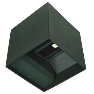 Venkovní nástěnná lampa Kreo LED 2x3W čtvercová 4000K nastavitelný úhel osvětlení 1 Venkovní nástěnná lampa Kreo LED 2x3W čtvercová 4000K nastavitelný úhel osvětlení small 1