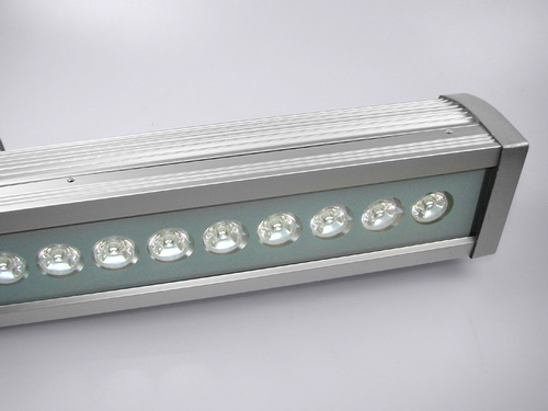 Kontrola Lineární venkovní svítidlo Aland 4500K 18W IP44 LED